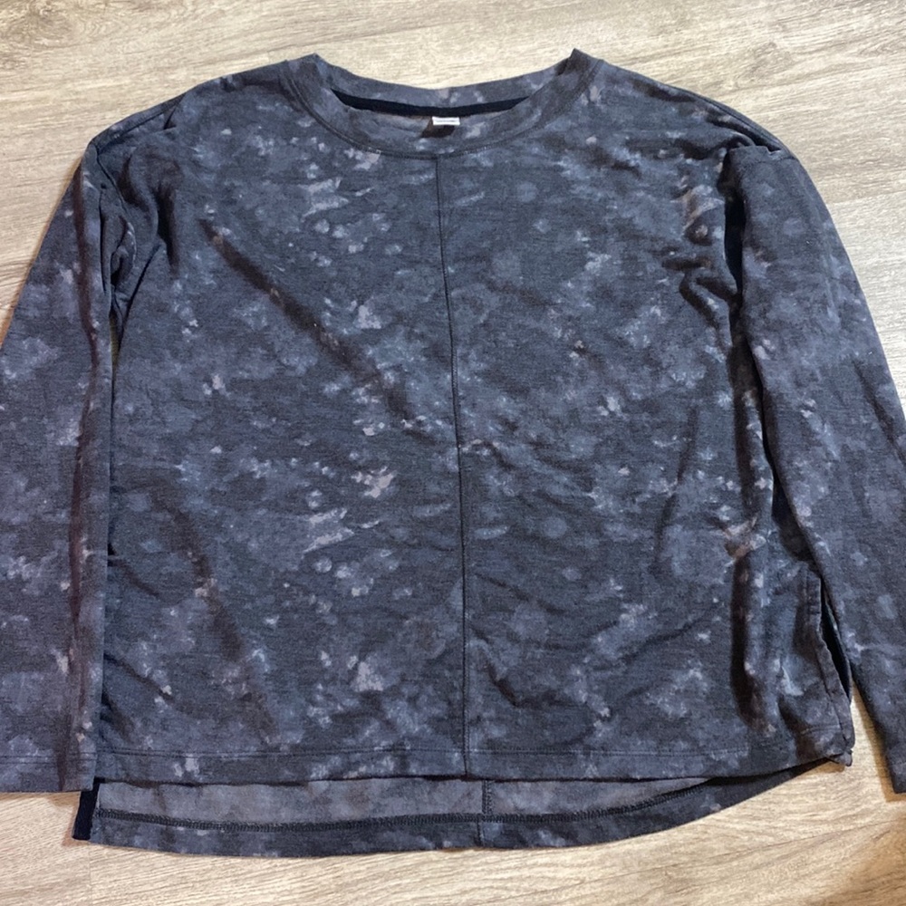 Women’s active crew neck
